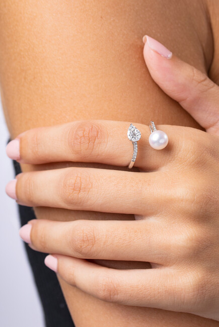 Starlight Ring, 18k White Gold, Diamonds & Akoya Pearl